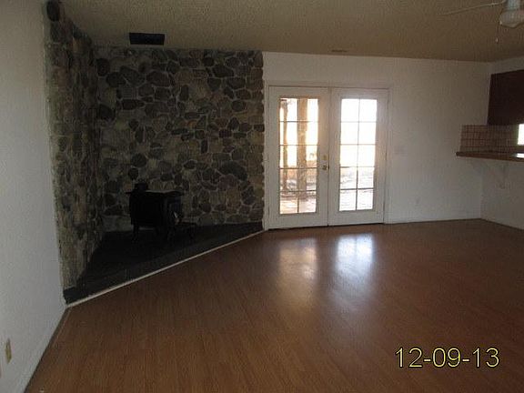 3rd image of 18716 Seaforth St