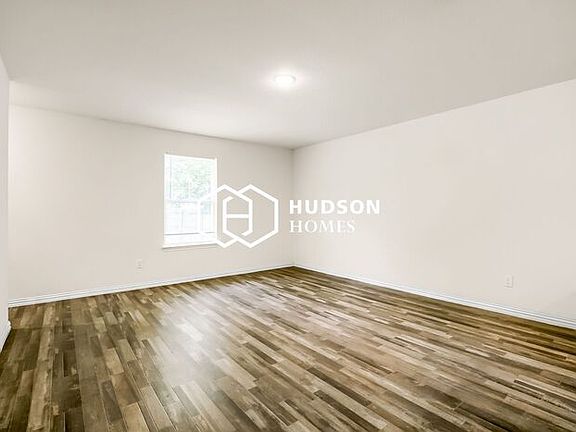 3rd image of 2912 Walnut St