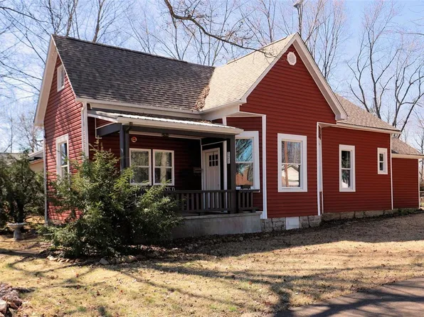 321 Center St, Farmington, MO 63640