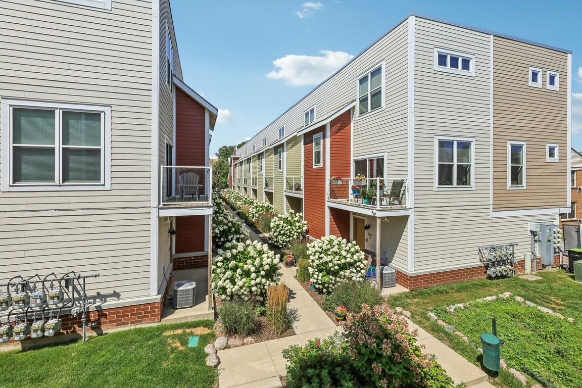 Row House 31 Exterior