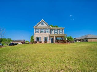 10 Edgewater Ct, Covington, GA 30016
