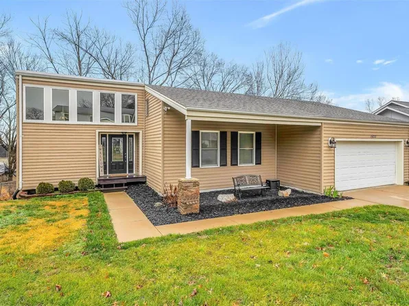 1920 Donnell Dr, Barnhart, MO 63012