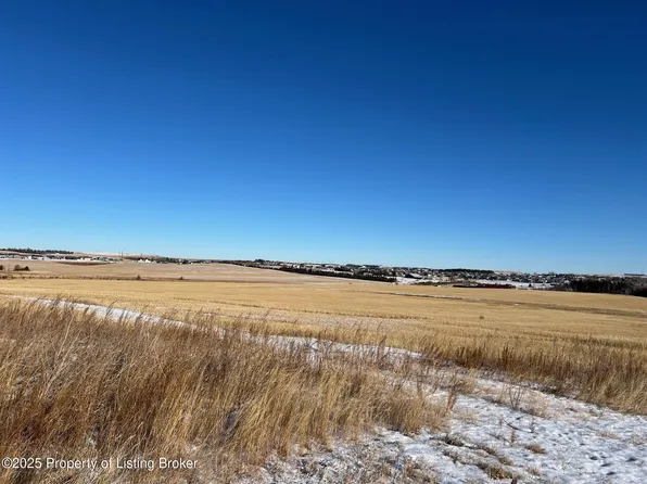 21st St W, Dickinson, ND 58601