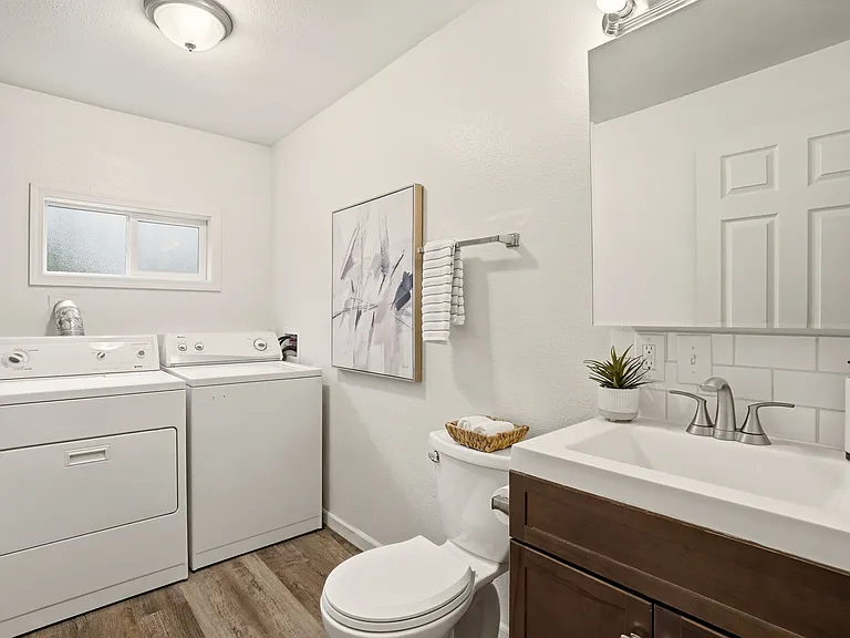 3014 N Willow Rd — Photo 8