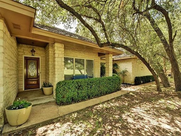 Texas Limestone on this ranch-style single story!
