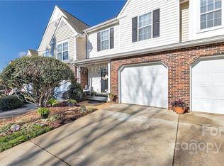 8406 Southgate Commons Dr, Charlotte, NC 28277