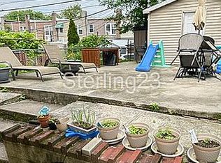 23-34 37th St #1, Astoria, NY 11105