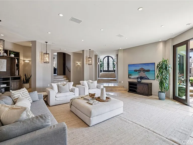 215 S Poinsettia Ave — Photo 16