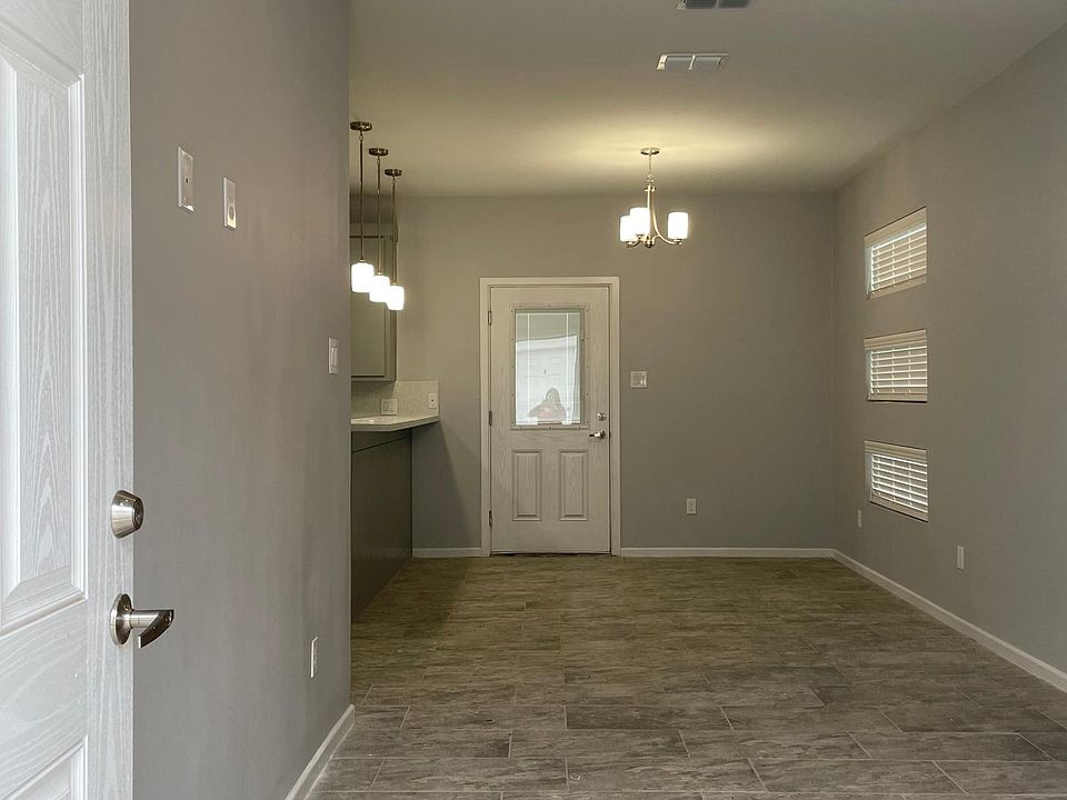 1st image of 3409 Colt Ln #3