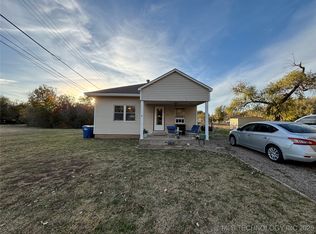 1722 N 3rd St, Enid, OK 73701