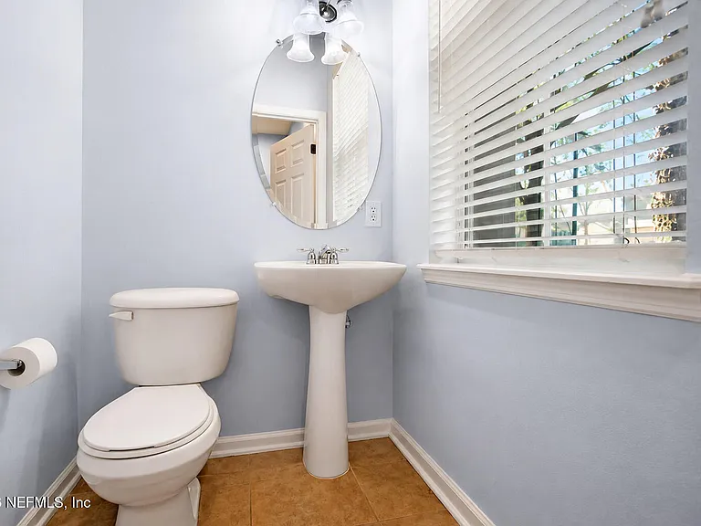 6150 High Tide Blvd — Photo 4