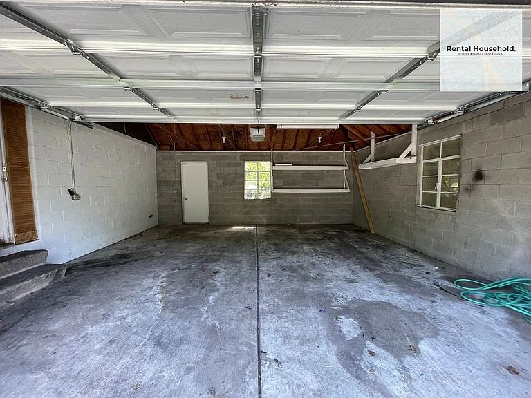 20806 Panama St — Photo 20
