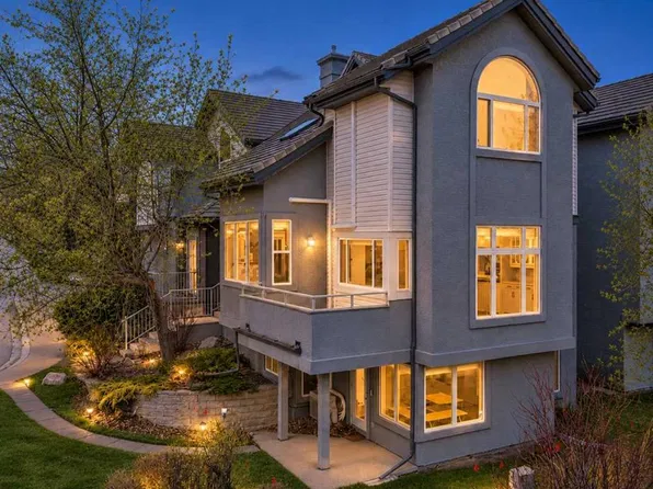 5616 S 14th Ave SW #1, Calgary, AB T3H 3P9
