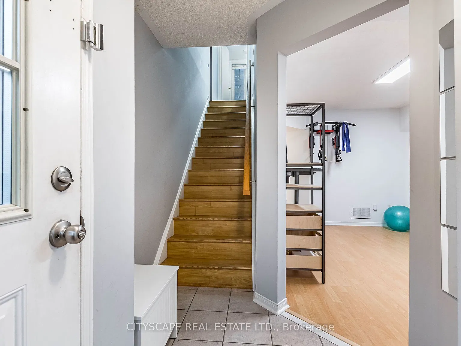4 bed, $3,300 — Photo 4