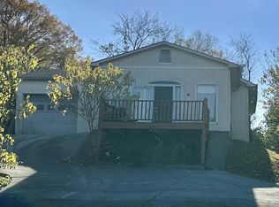 333/353 Oak St SW, Cleveland, TN 37311