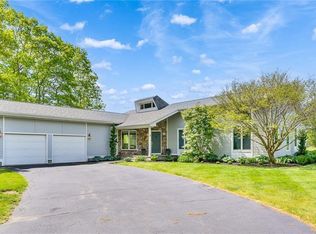 5 Wicklow Rd, Westerly, RI 02891