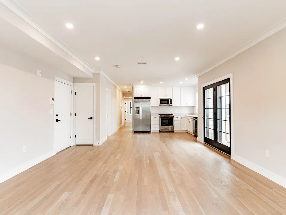 285 Lamartine St #PENTHOUSE