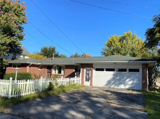 1171 French St, Sharon, PA 16146