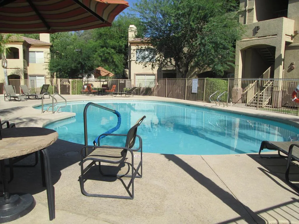 1 bed, 760 sqft, $1,250 — Photo 4