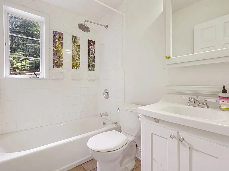 14 Grove Ln — Photo 20