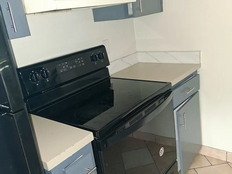 3074 Park Ln #1 — Photo 3
