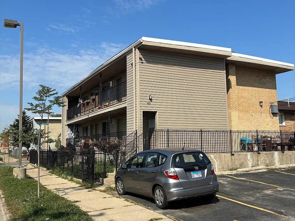 3001 Prairie St #A1