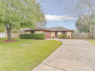 312 Windward Dr, League City, TX 77573