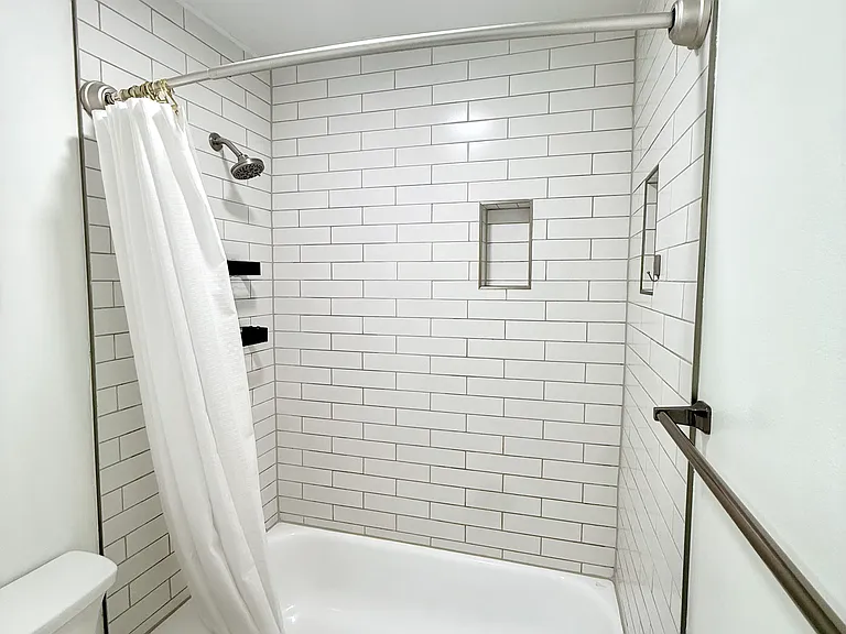 11801 Foxrun Ln — Photo 24