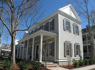 32 Perseverance St, Mt Pleasant, SC 29464