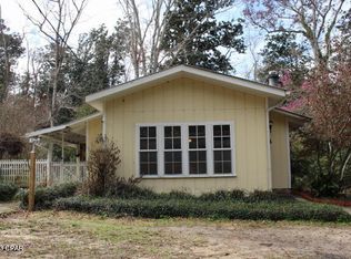 108 Mockingbird Ln, Chattahoochee, FL 32324