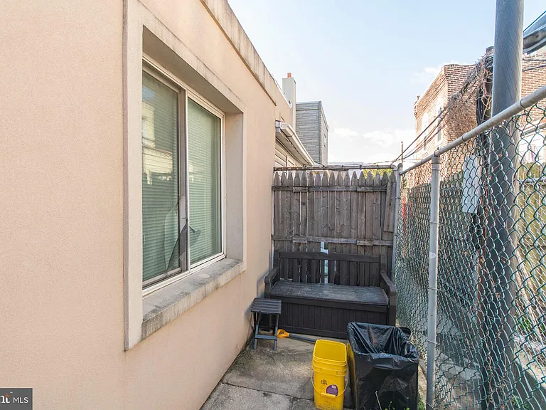 3138 Tilton St — Photo 26