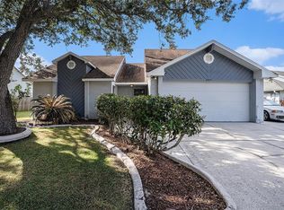 2013 Shadow Pine Dr, Brandon, FL 33511