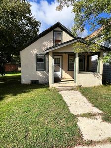 327 1st Ave, Nashwauk, MN, 55769