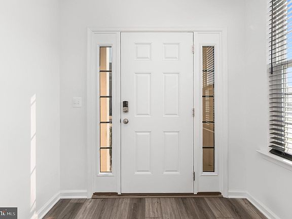5th image of 10200 Egret Ct