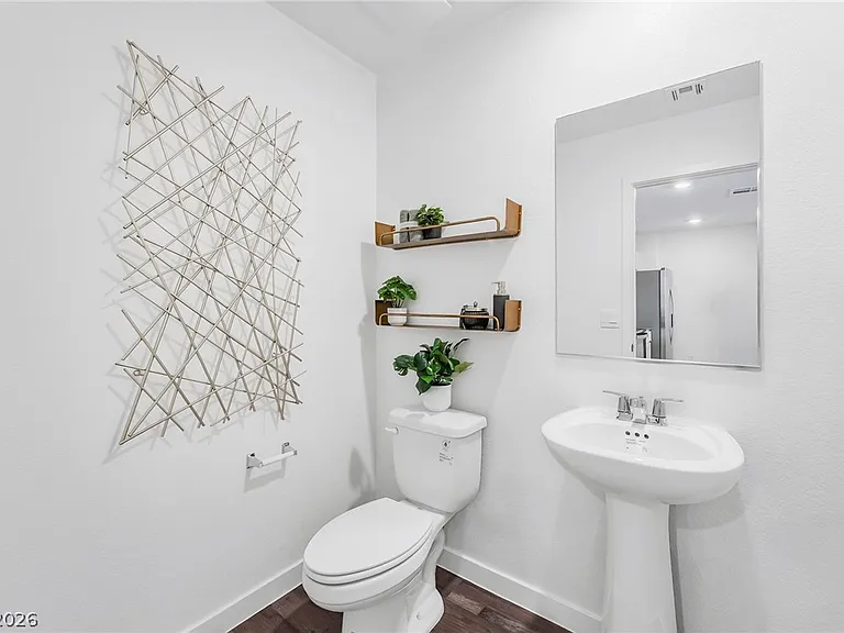 903 Rosy Starling St — Photo 18