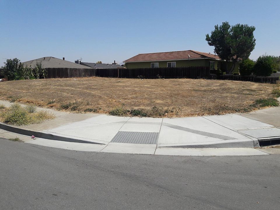 1st image of 1791 Cerra Vista Dr