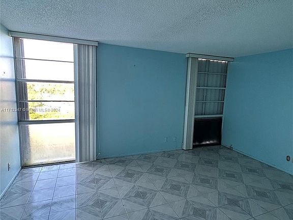 5th image of 3475 N Country Club Dr APT 618