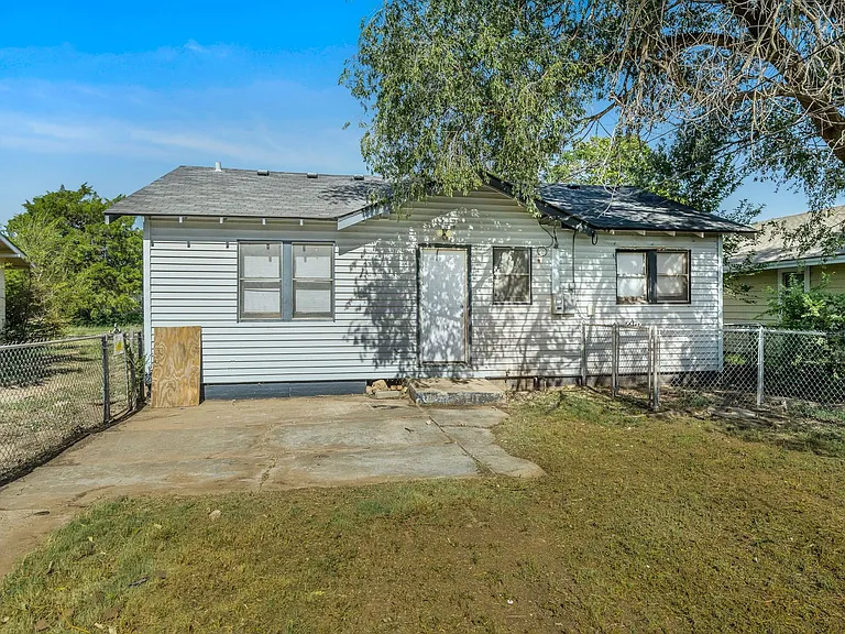 809 S Mississippi St — Photo 4