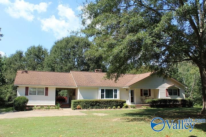1st image of 302 County Road 1836
