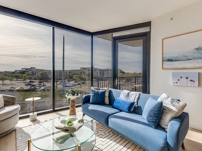 Eastline Residences — Photo 16