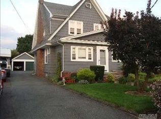 41 Denton Ave, East Rockaway, NY 11518