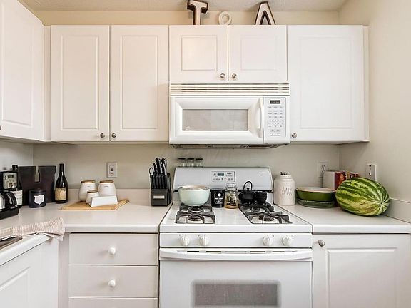 5th image of 5728 Blendonbrook Ln
