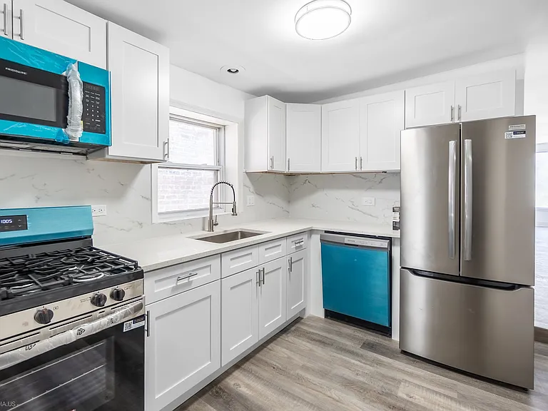 2654 N Lincoln Ave #2 — Photo 4