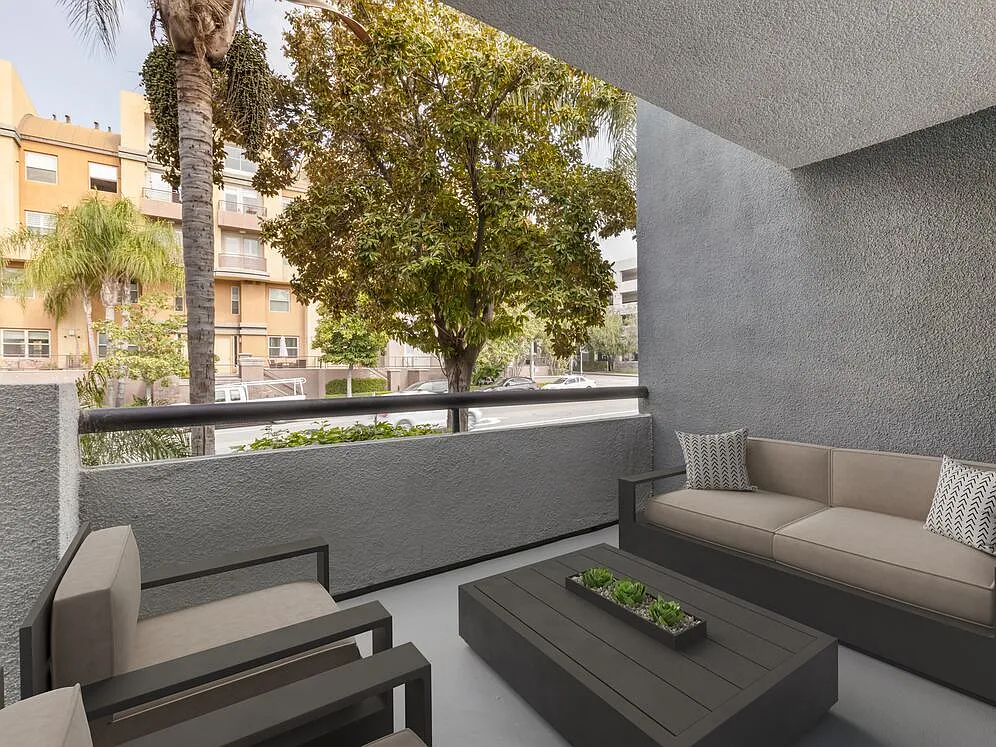 Avalon Burbank — Photo 3