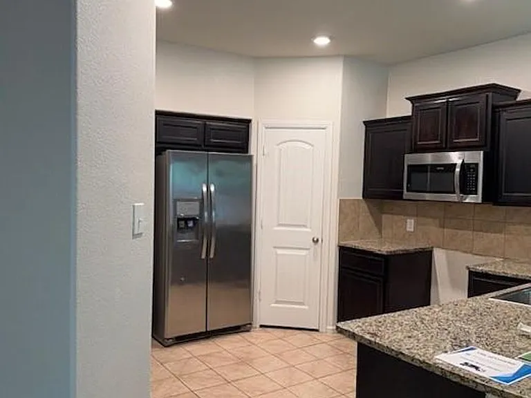 945 Loftin St — Photo 3