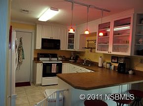 2nd image of 2552 Westwood Ave