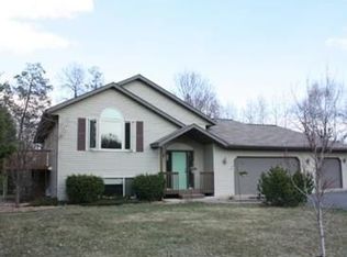 13916 Grand Oaks Ct, Baxter, MN 56425