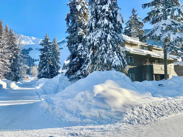 195 Garmisch Rd #10B, Girdwood, AK 99587