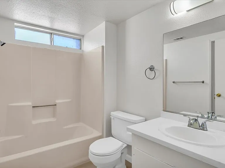 8922 I Ave #3 — Photo 13
