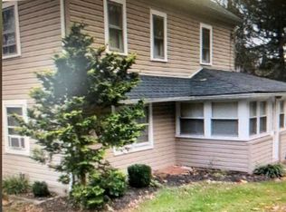 185 S Penn Dixie Rd, Nazareth, PA 18064